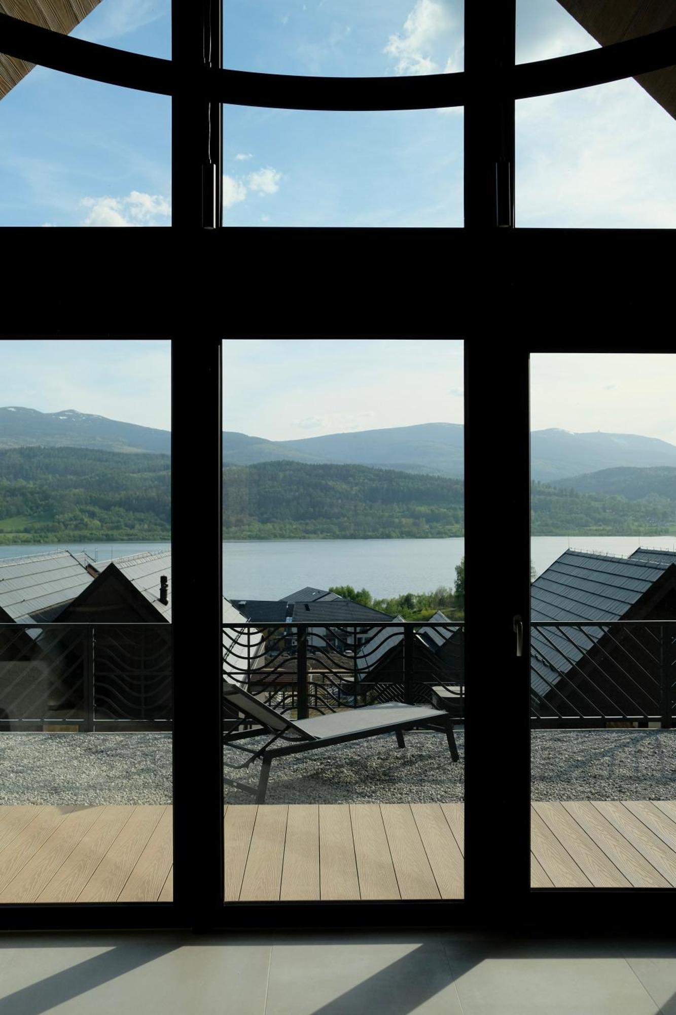 Wille W Lake Hill Karkonosze Resort & Spa Sosnówka Esterno foto